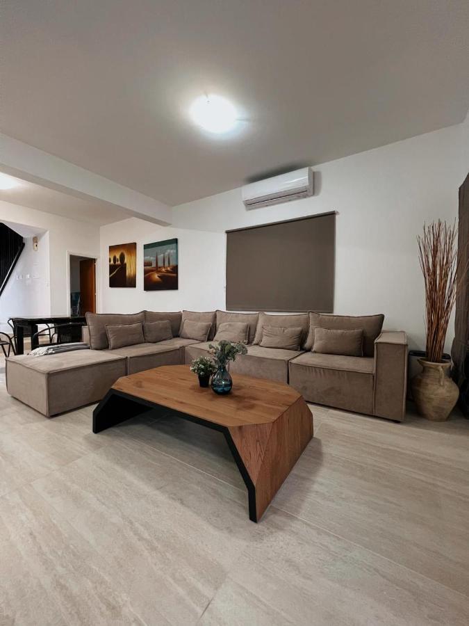 Oasi Rejuve Villa Meneou Екстериор снимка